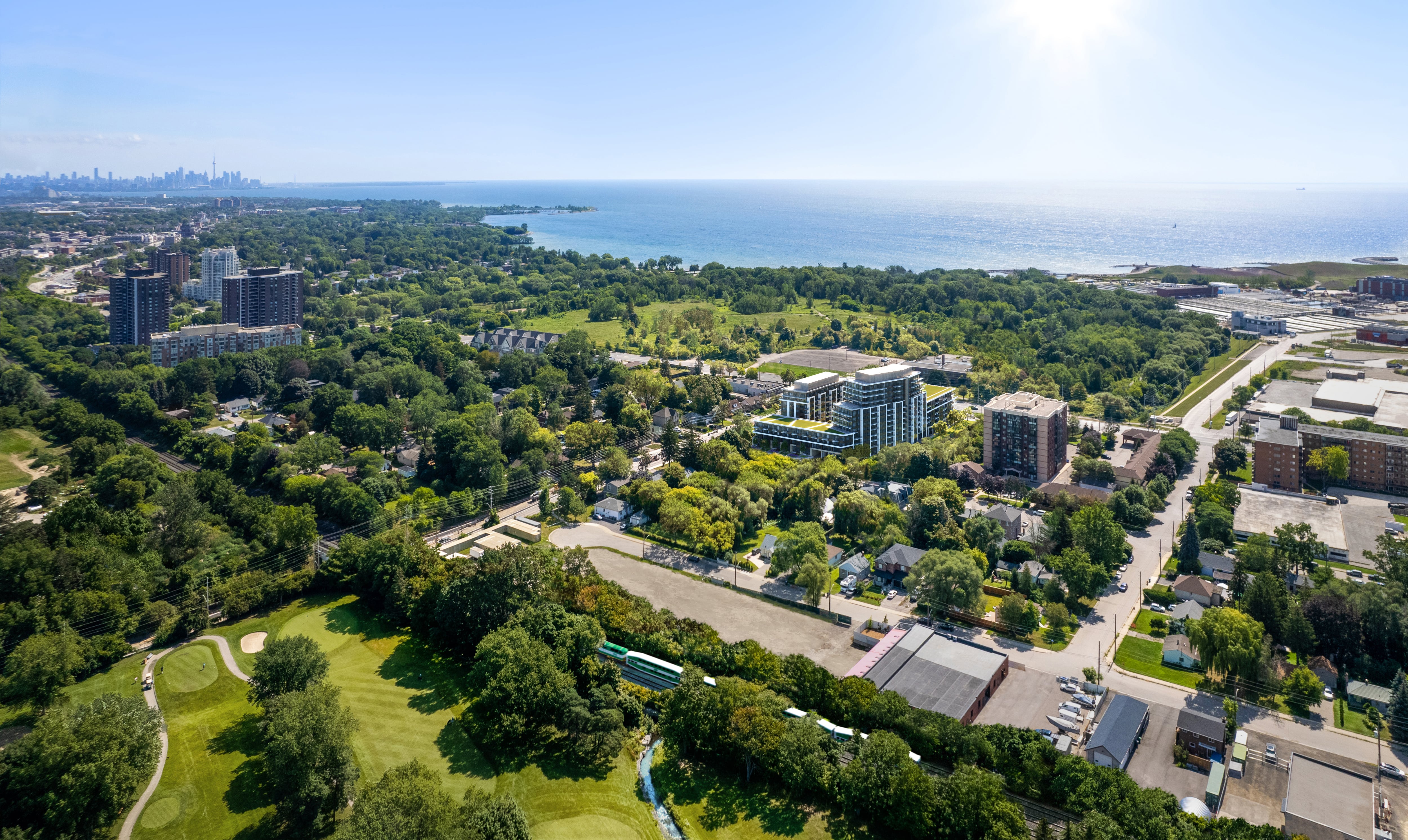 2022-04-22_21-27-40_Lakeview_DXE_Club_Aerial-min.jpg